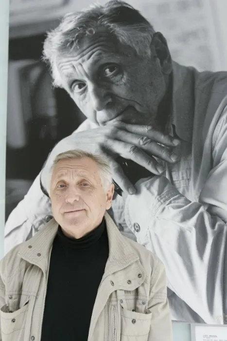 JIŘÍ MENZEL JIŘÍ MENZEL